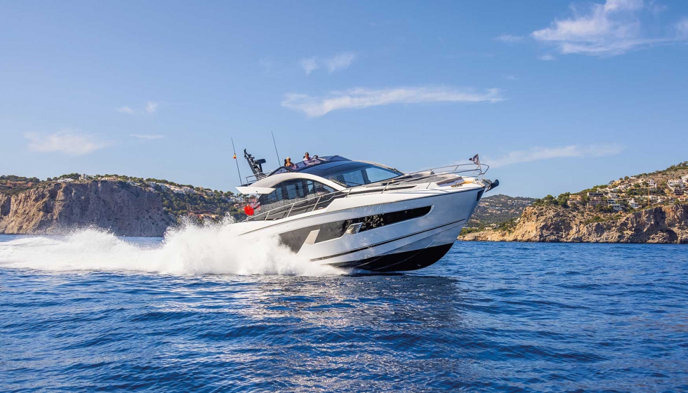 El nuevo 65 Sport Yacht se podr ver en el Cannes Yachting Festival y en el Saln Nutico Internacional de Southampton de este ao...