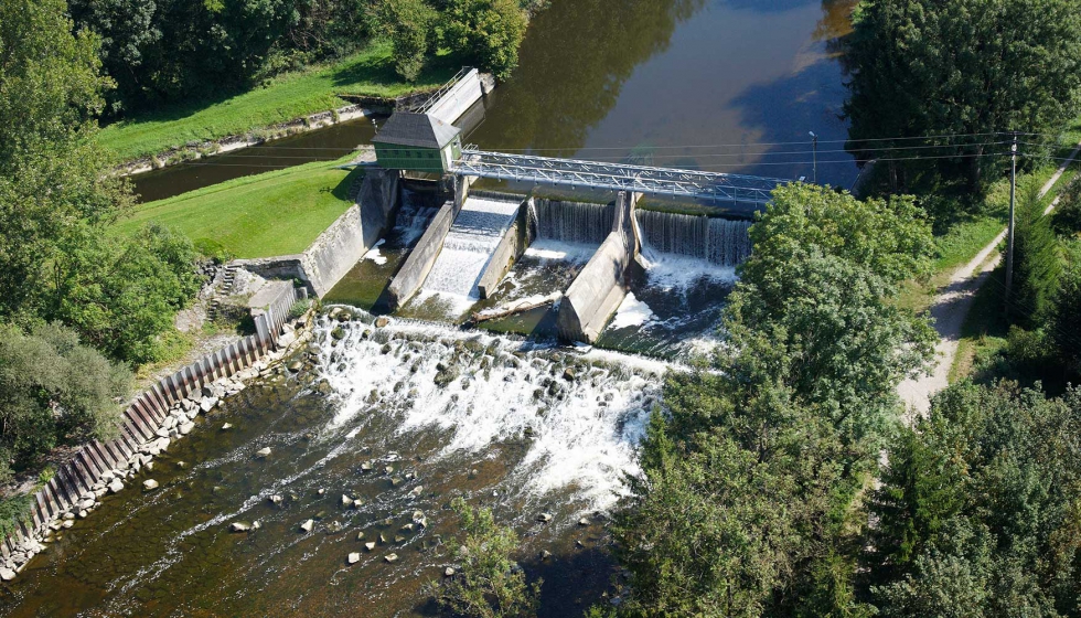 En el emplazamiento de la empresa en Trkheim (Alemania) Salamander produce un 8% de energa a travs de su propia central hidroelctrica...