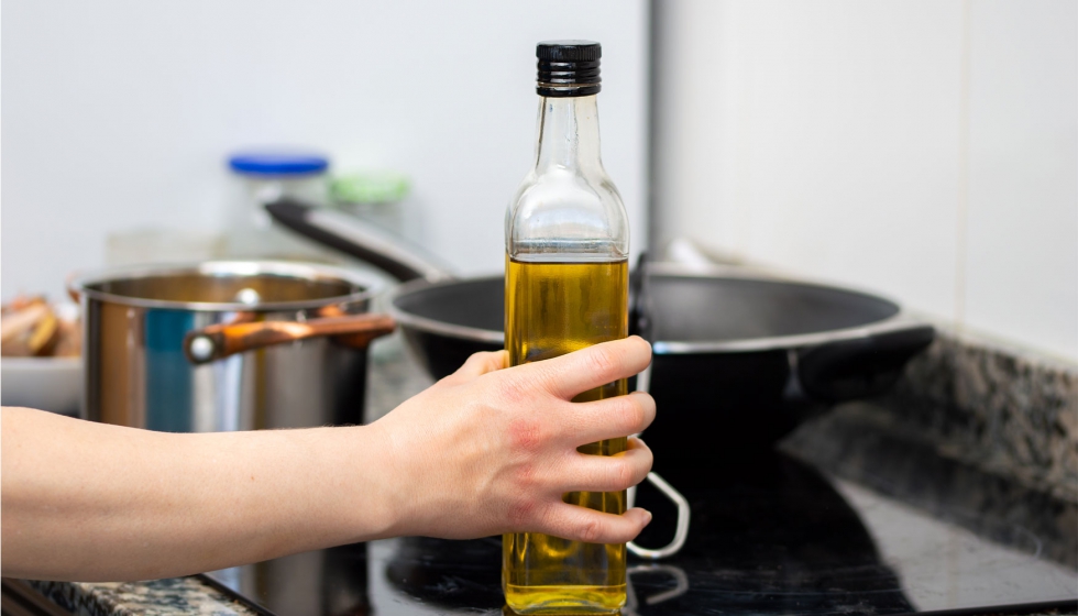 De los 11,75 kg de aceites de oliva que consumimos por persona al ao en Espaa, casi 8 los destinamos a condimentar y aliar alimentos...
