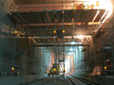Alco multidirectional scaffolding in the construction of the tunnel of the bird