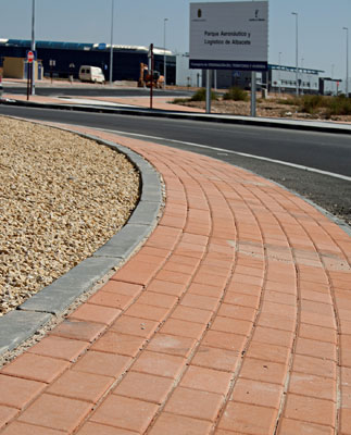 Forte has been supplied for this park prefabricated pipe of reinforced concrete, special parts, paving stones and curbs in different formats...