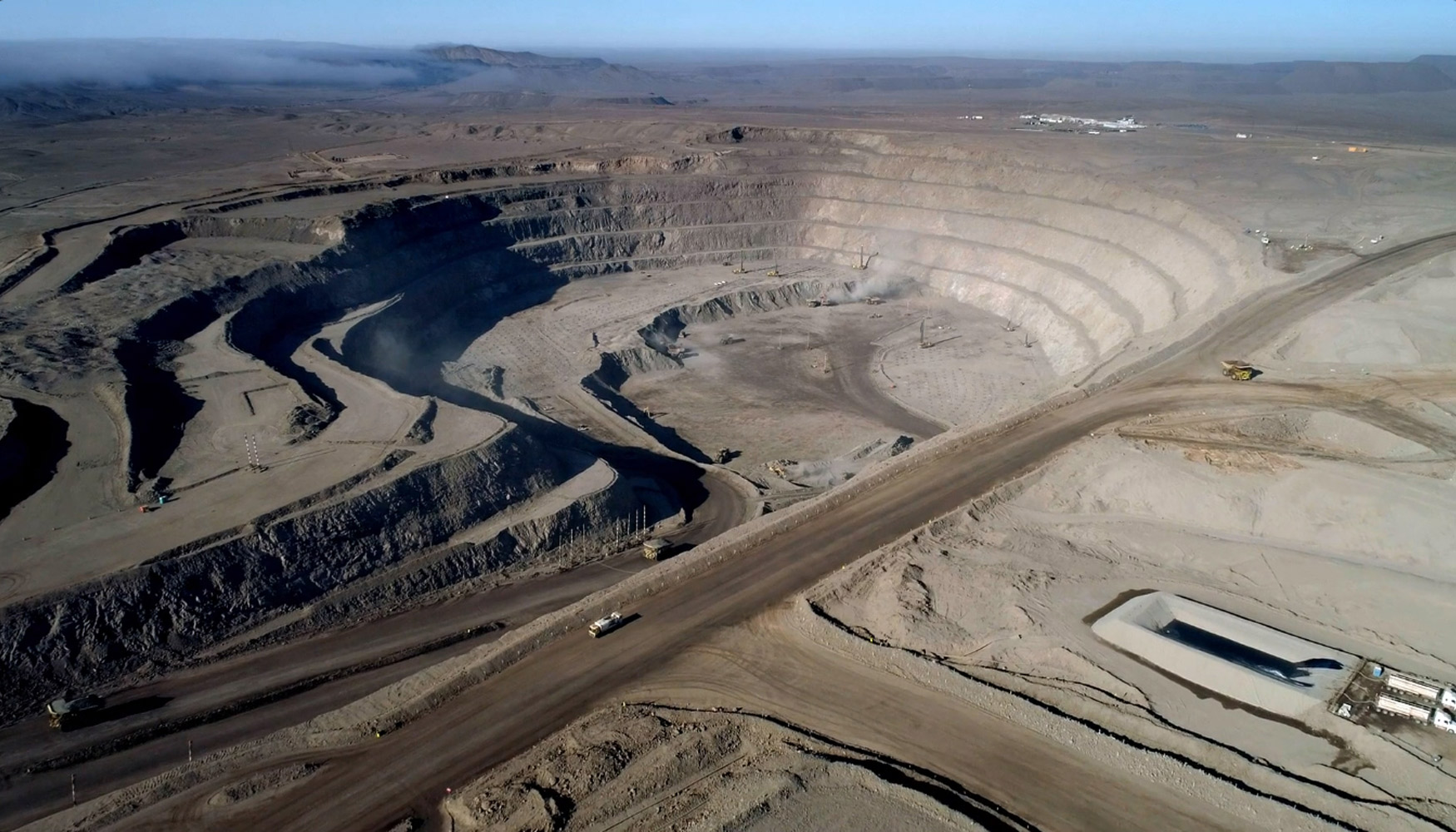 Se estima que la produccin anual en Mina Justa sea de 149.000 toneladas de concentrados de cobre y 58.000 toneladas de ctodos de cobre...