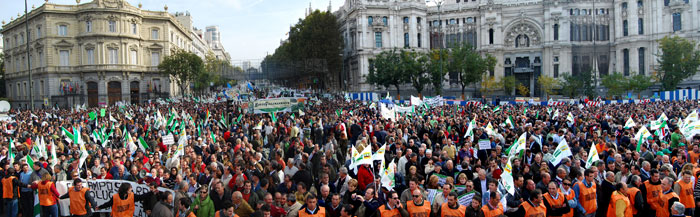 The Madrid demonstration, organized by three major farm organizations, was attended by some 200,000 people