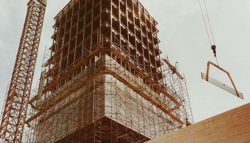 Proceso de construccin de la doble fachada de la Torre Castelar