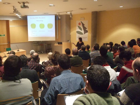 Jornada sobre fruticultura ecolgica celebrada por el Irta en la UdL