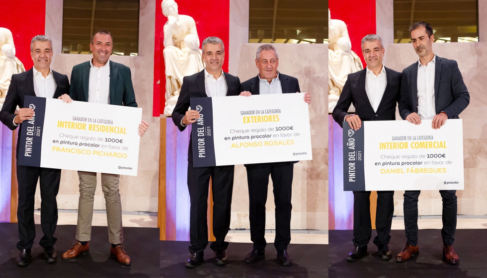 Los finalistas recogiendo sus premios al Pintor del Ao