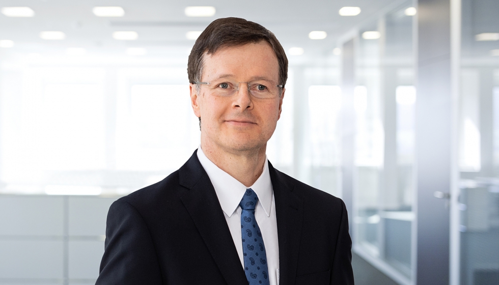 El Consejo de Supervisin nombr a Ludwin Monz para suceder a Rainer Hundsdrfer, como nuevo CEO de Heidelberg, a partir del 1 de abril de 2022...
