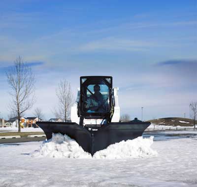 Snow plow turbines offer distances from expulsion from 7.6 to 13...