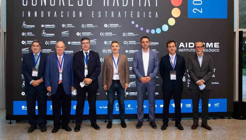 De Izquierda a derecha, Rafael Prez, secretario general de Asemad y Fevama; Mariano Prez, exdirector de Aidimme; Vicente Rocat...