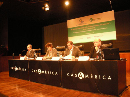 En la inauguracin de la conferencia, estuvieron presentes (de izquierda a derecha) Carlos Martnez Orgado, presidente del ISR; Ana Rodrguez Cruz...