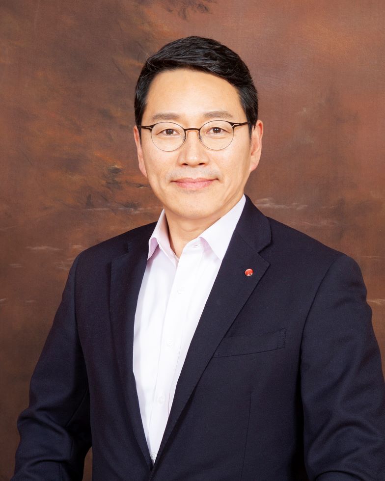 William Cho atual Chief Strategy Officer, assume tamb�m o cargo de CEO, a partir de 1 de dezembro
