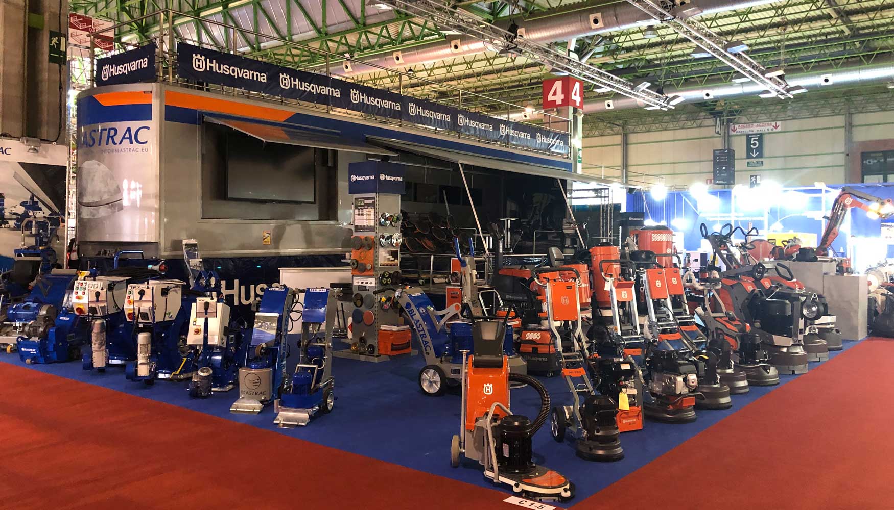 Stand de Husqvarna Construccin en Smopyc 2021