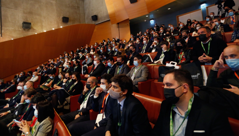 Cerca de 300 personas se dieron cita en el Museo Guggenheim de Bilbao para asistir al Foro de Eficiencia Energtica y Sostenibilidad 2021...