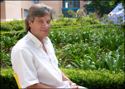 Juan Bisquert is Professor of applied physics at the University Jaume I of Castell