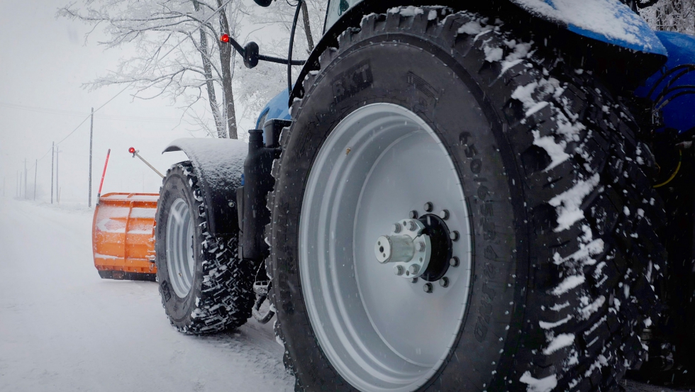 Ridemax IT 697 (M + S) es una solucin para trabajar en las severas condiciones del invierno