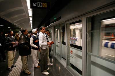 Opening on the platform of the first tranche of the L9