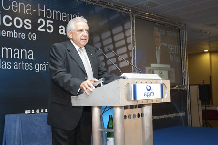 Pedro Cuesta, presidente de AGM, en uno de sus discursos