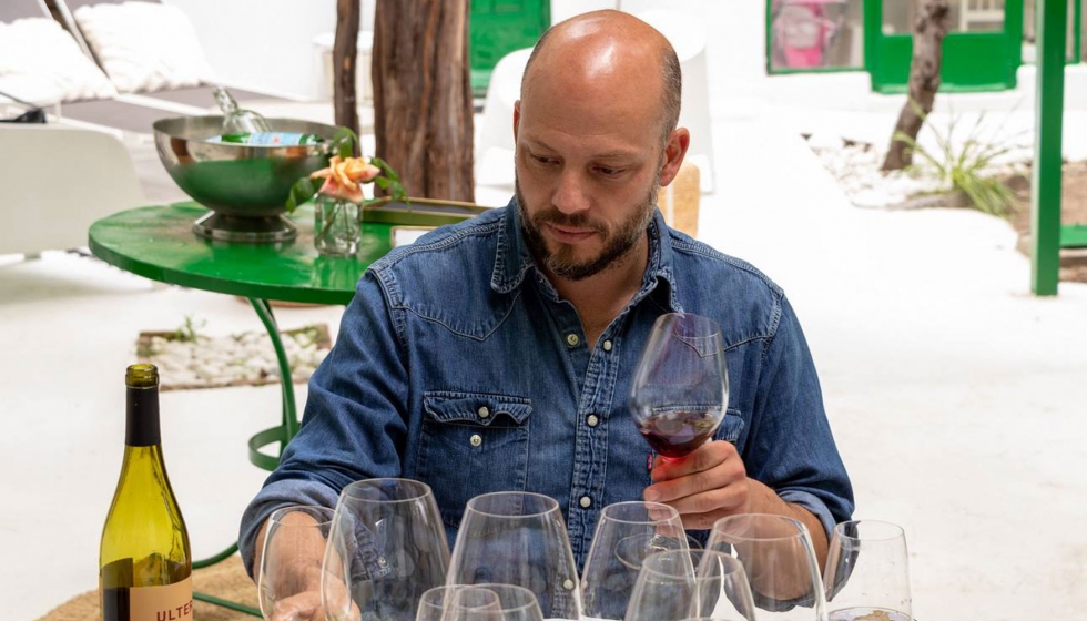 El�as L�pez Montero, en�logo de Verum, comenzaba el a�o con la nominaci�n y posterior premio �Respected by Gaggenau� en el �rea de vitivinicultura...