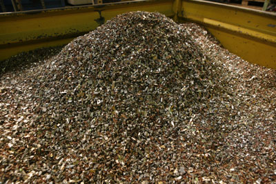 Muestra de materiales (aluminio, cobre, etc.) recogida durante uno de los procesos industriales de molienda y separacin...
