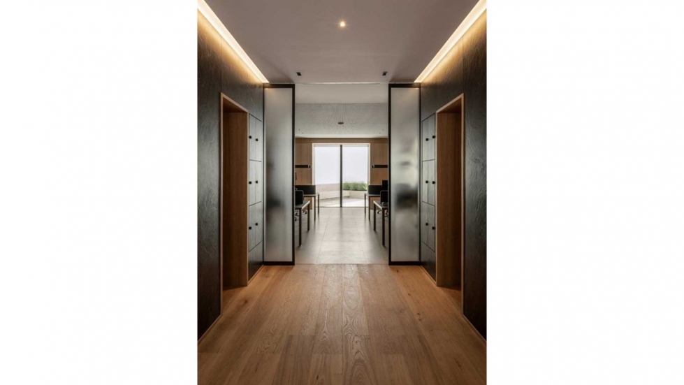 Pasillo de conexi�n entre el �rea de clientes y la zona de trabajo