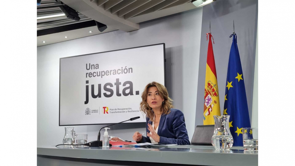 La Ministra de Transportes, Movilidad y Agenda Urbana, Raquel Snchez Jimnez, durante su comparecencia en La Moncloa