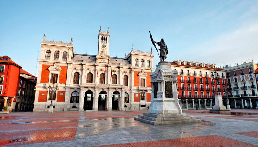 Imagen de la fachada del edificio del Ayuntamiento de Valladolid. Foto: xavi lpez