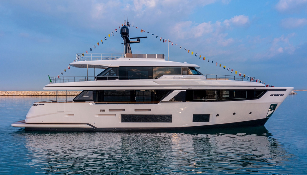 Custom Line lanza el primer yate del ao, Navetta 30 M/Y Wolfpack, en el Astillero de Superyates del Grupo Ferretti en Ancona...