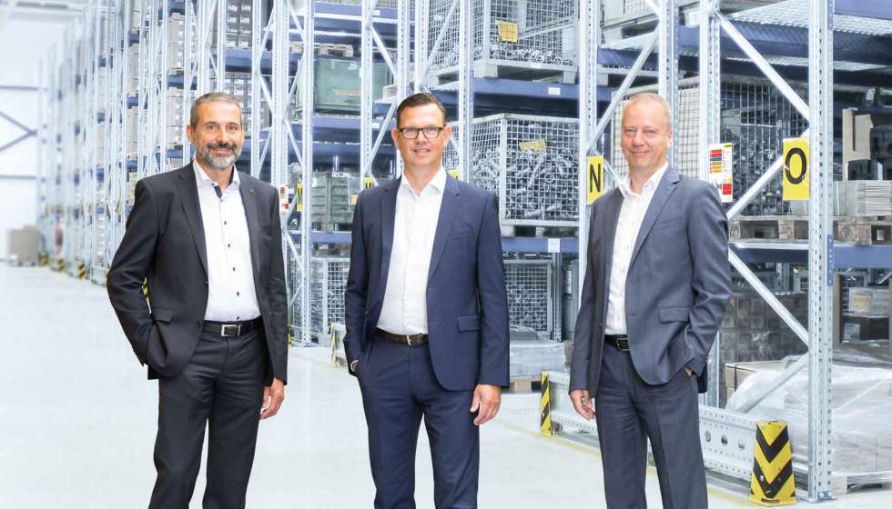 El Consejo de Administracin del Grupo SSI Schaefer: (de izquierda a derecha) Harald Rackel, COO; Steffen Bersch, CEO; y Bruno Krauss, CFO...