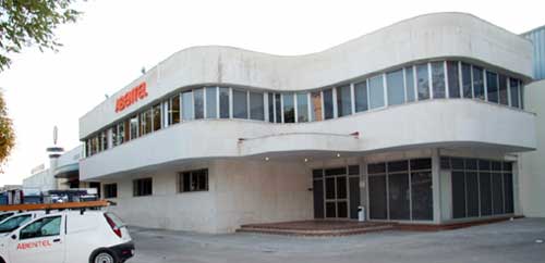 Inerzia ha asesorado a Abentel Telecomunicaciones (Grupo Abengoa) en el alquiler de 4...