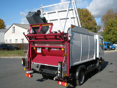 The Kalypso elevacontenedores have been designed as the of traditional garbage collection trucks