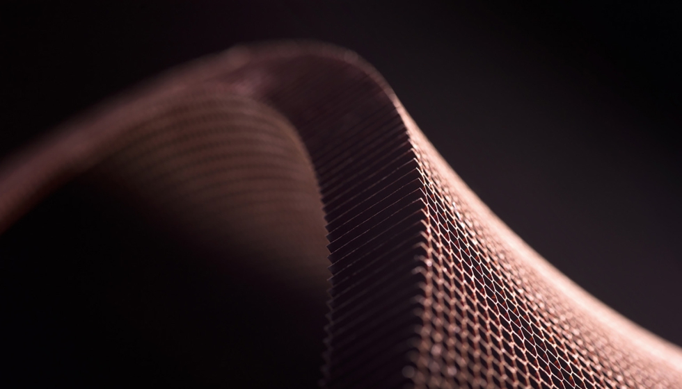 El moderno material de �panel de abeja� toma como base el papel de aramida y se emplea en todas aquellas aplicaciones que requieren un peso reducido...