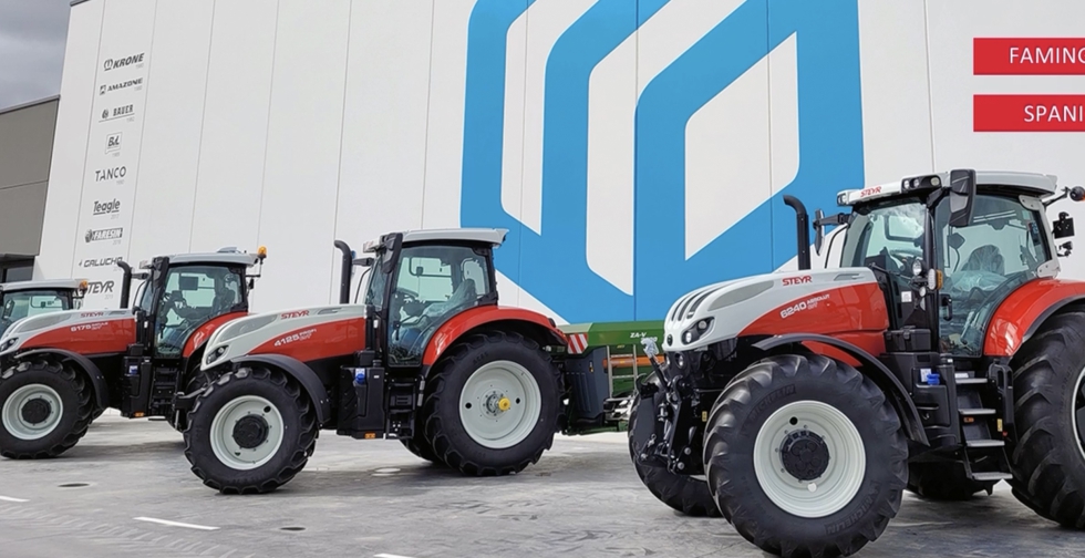 Tractores STEYR en las nuevas instalaciones de Farming Agrcola en Villamartn de Campos (Palencia)