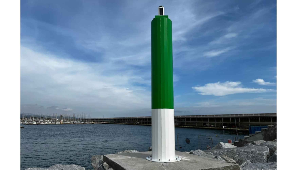Renovacin del balizamiento en el Puerto de Matar