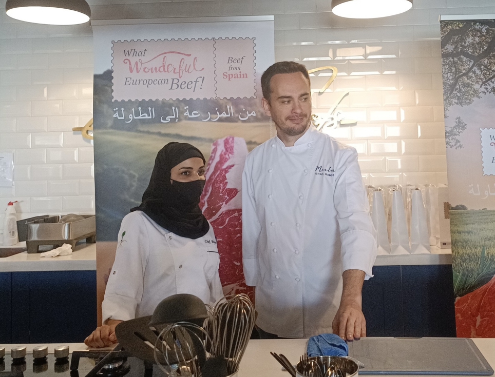 El chef Israel Ramos durante la masterclass realizada en Riad dentro de la misin comercial organizada por Provacuno