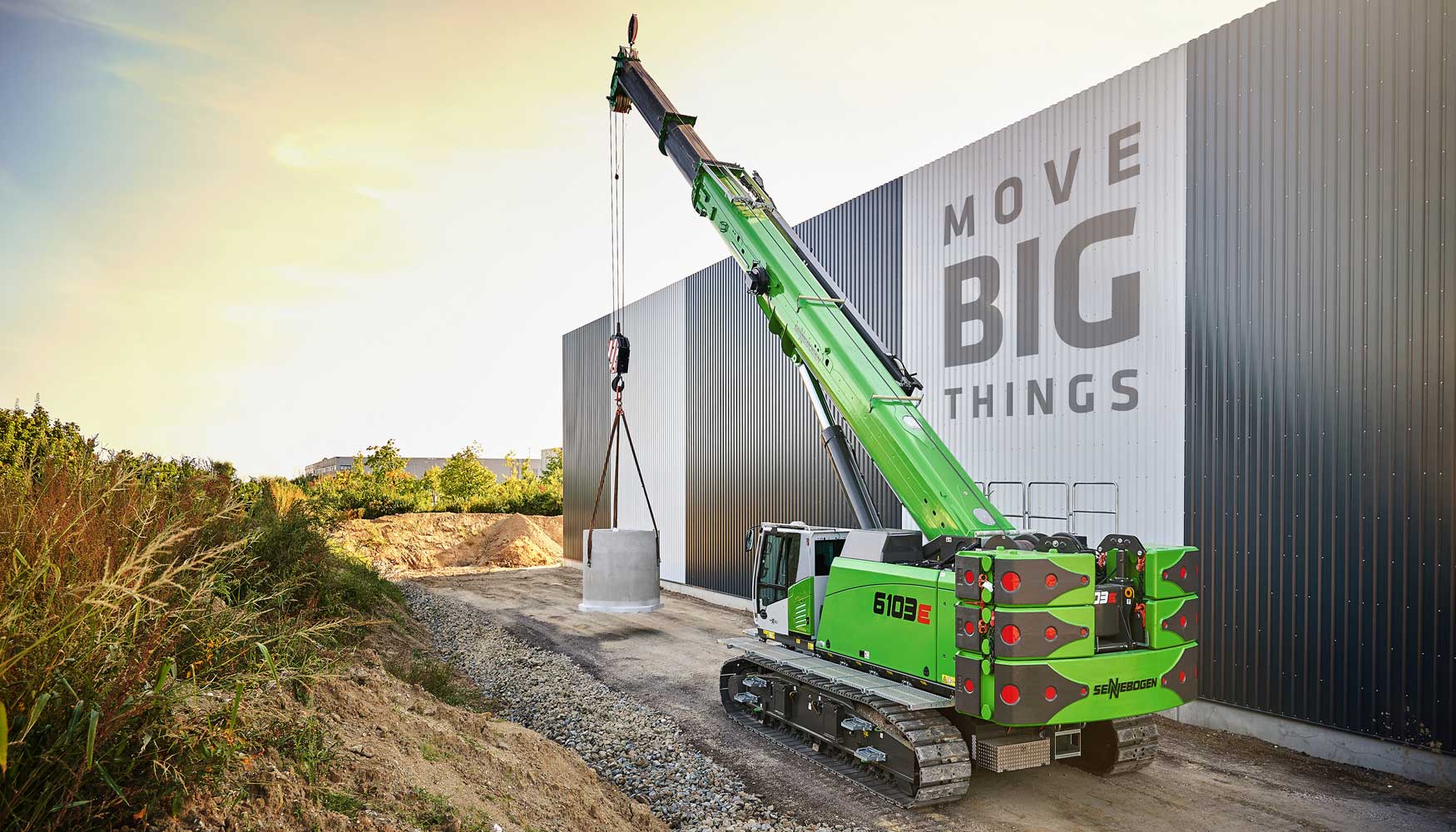 Nova grua telescpica Sennebogen 6103 E (100 t)