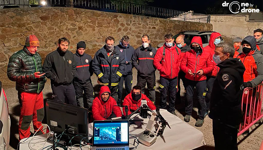 Bomberos participantes en simulacro de rescate XVI Jornadas de rescate en Altura en Toledo