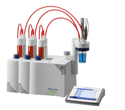 Valorador T70 Excellence para determinar el dixido de azufre total y libre combinado utilizado en el laboratorio analtico de Berlucchi...