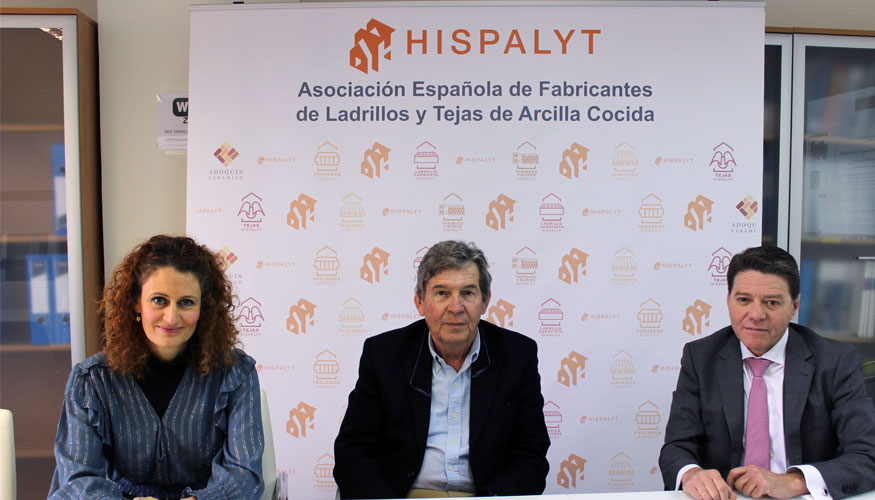 De izquierda a derecha: Elena Santiago, Pedro Rognoni y Antonio Mateos
