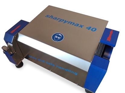 Sharpymax-40 cuenta con un sistema de guiado magntico de cuchillo