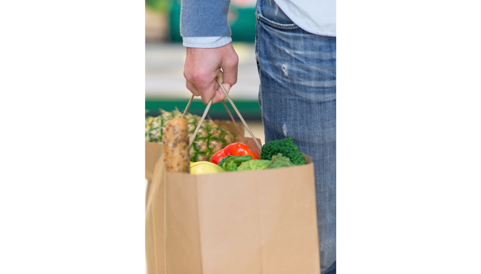 9 de cada 10 consumidores guardan las bolsas de papel para reutilizarlas -  Reciclaje y gestión de residuos