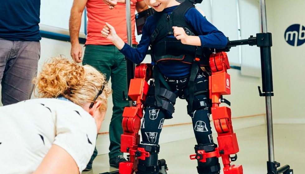 Exoesqueleto peditrico de Marsi Bionics, que sustenta desde el tronco a los pies