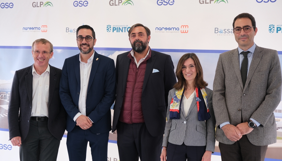 Representantes de las diferentes empresas durante la presentacin oficial del proyecto