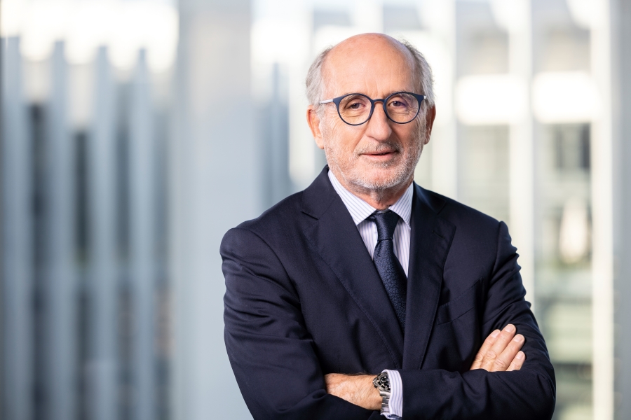 O Presidente da Repsol defende a neutralidade tecnol�gica e salienta que �a regulamenta��o deve promover, e n�o proibir, facilitar...