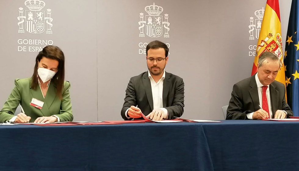 Acto de la firma del nuevo convenio para la autorregulacin de la publicidad infantil de juguetes. (Foto: AEFJ)