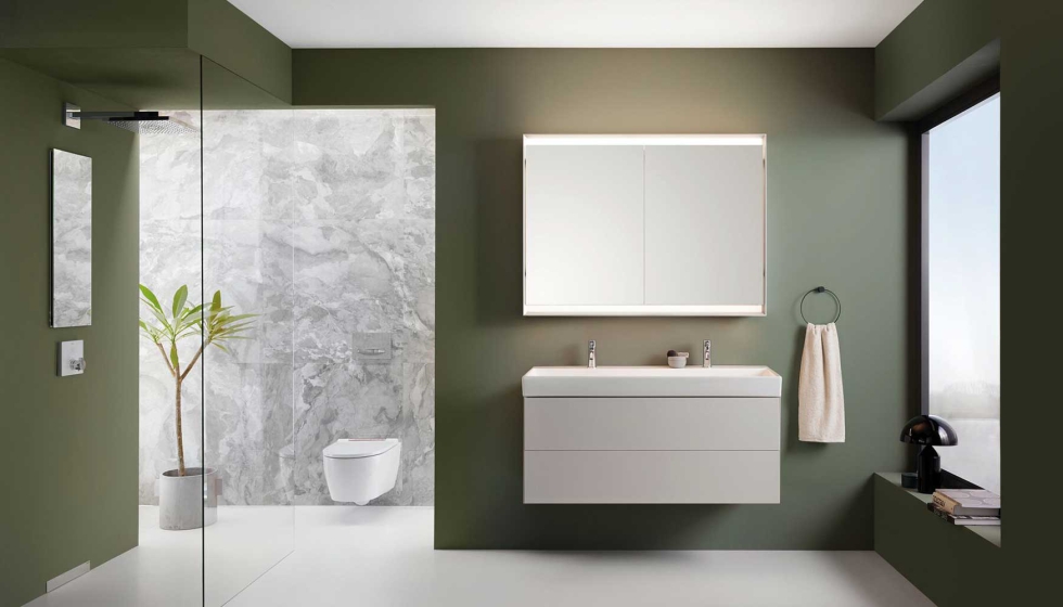 El nuevo armario con espejo Geberit One est disponible en distintos tamaos, en aluminio anodizado o blanco...