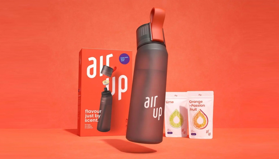 El producto Air Up se compone de un sistema para beber y de vainas de sabores variados