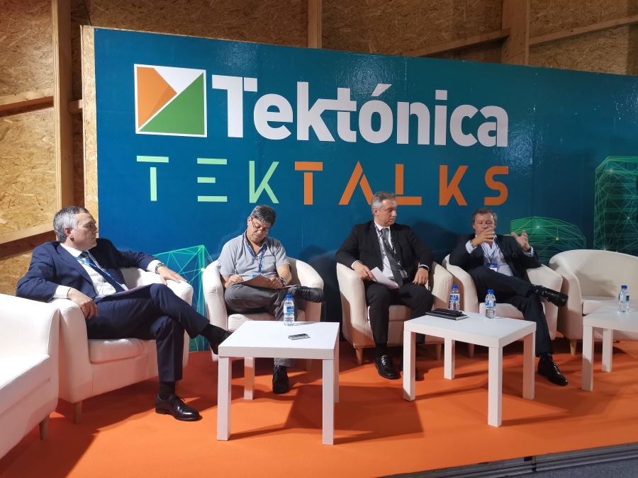 Tek Talk Mais janelas eficientes, mais eficincia para Portugal, organizada pela ANFAJE