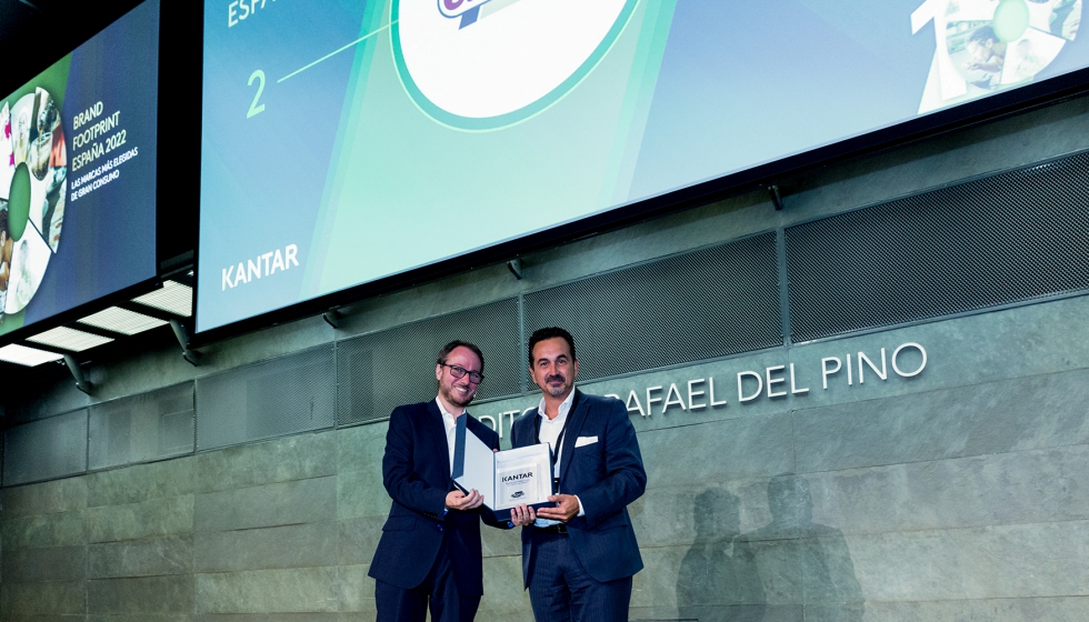 El director general de la compaa, Rafael Fuertes, ha recibido el reconocimiento por estar entre el Top 10 de las marcas espaolas...