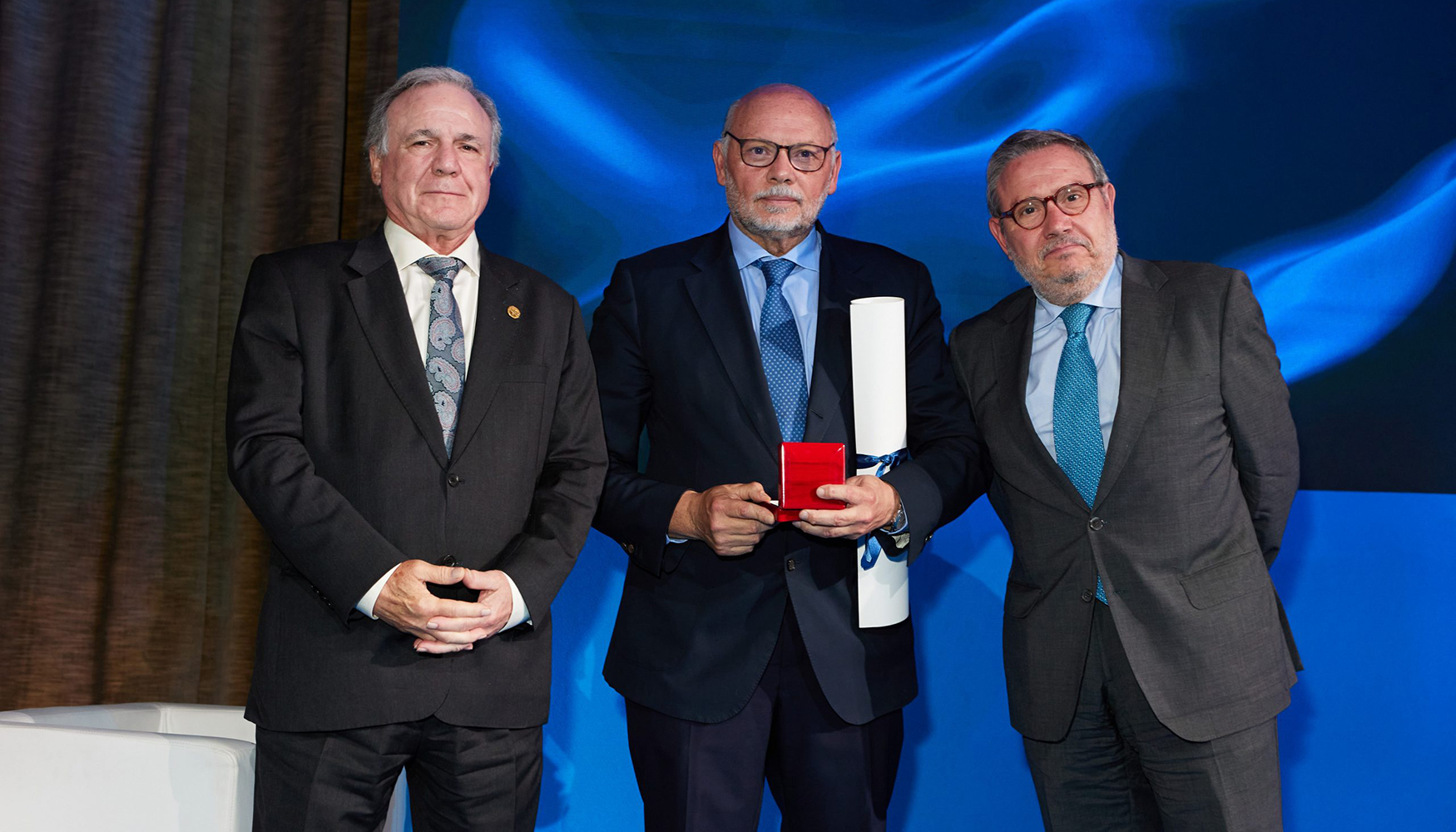 Medalla de Oro al Mrito Personal 2022 a Francisco Javier Herrero Lizano, director general de Carreteras del Ministerio de Transportes...