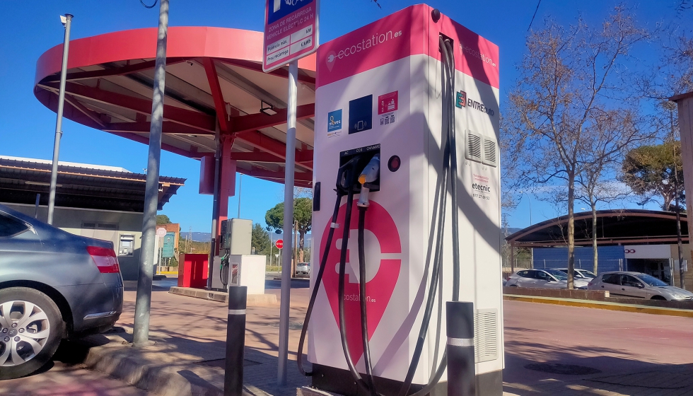 Ecostation cuenta con un centro de llamadas operativo 24 horas al da y siete das a la semana que presta labores de asistencia tcnica...